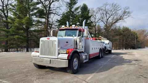 Heavy Duty Wrecker Belding MI